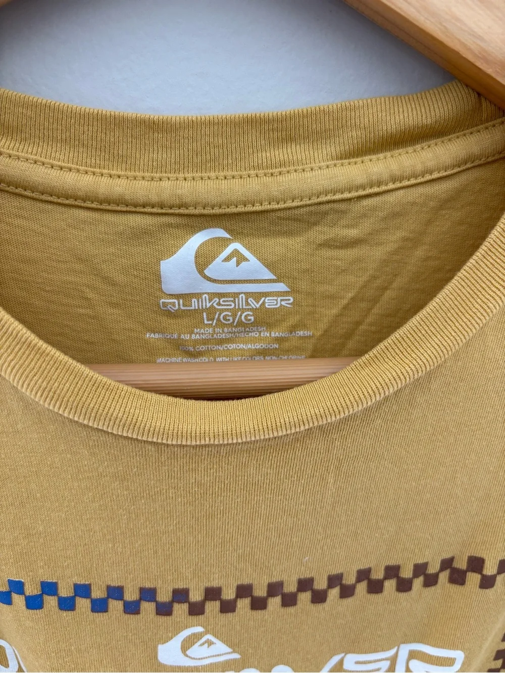 Quiksilver Mustard Yellow Logo Graphic T-Shirt Boys Large Surf Tee